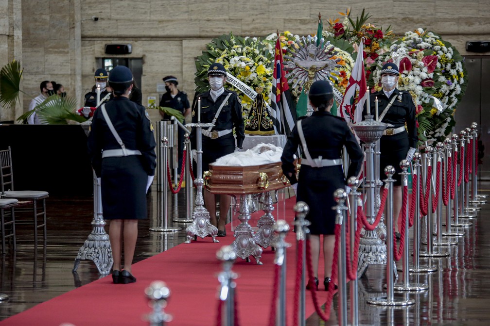 Corpo de Covas é velado no hall monumental da sede da Prefeitura de SP